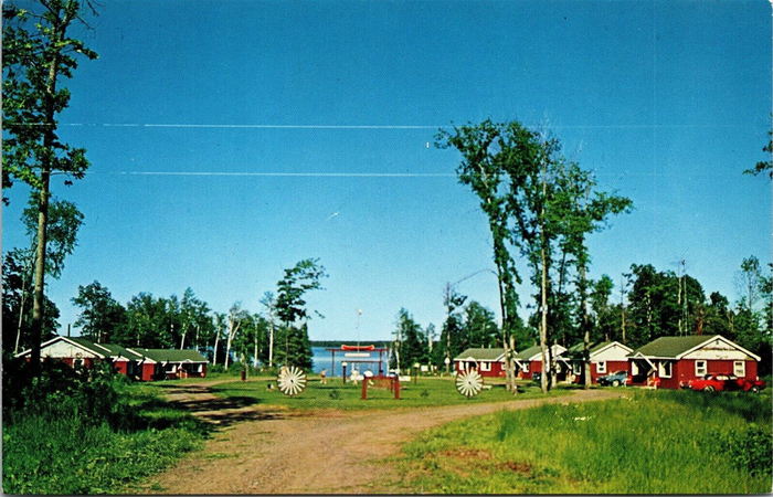 Plombs Cabins (West Shore Resort) - Old Post Card